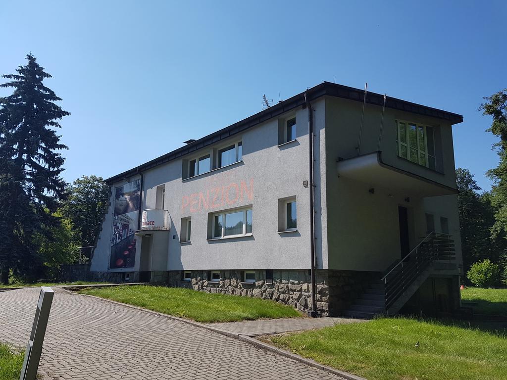 Frýdlant nad Ostravicí Penzion Branabeskyd מראה חיצוני תמונה